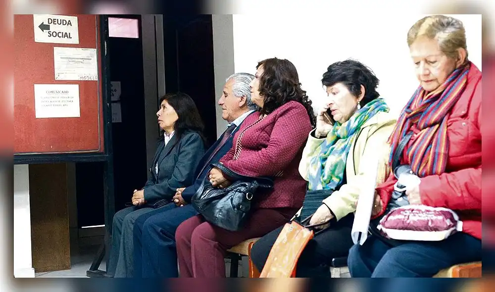 larga espera. Miles de docentes ganaron juicios al Estado y ahora esperan que les paguen las deudas por años de servicios, luto y sepelio, entre otros puntos.