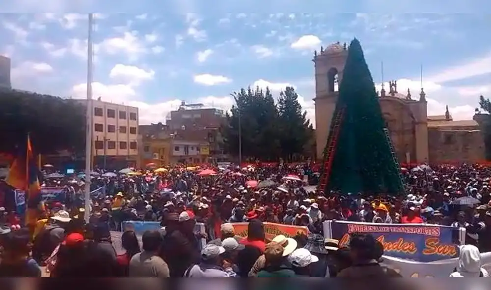 Juliaca se levantó en paro contundente contra la corrupción [VIDEO]