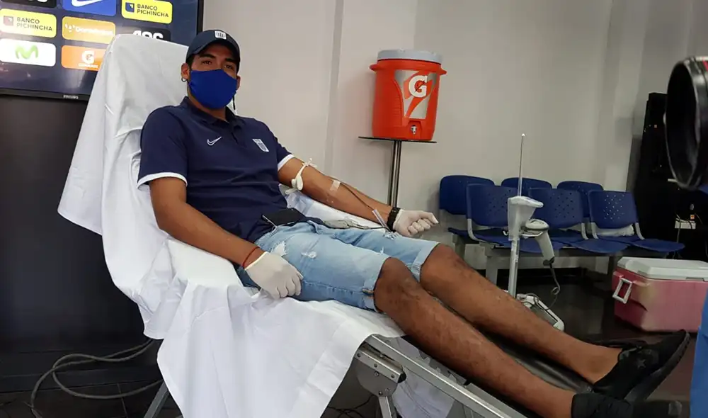 Steven Rivadeneyra fue uno de los primeros donantes. Steven Rivadeneyra fue uno de los primeros donantes.