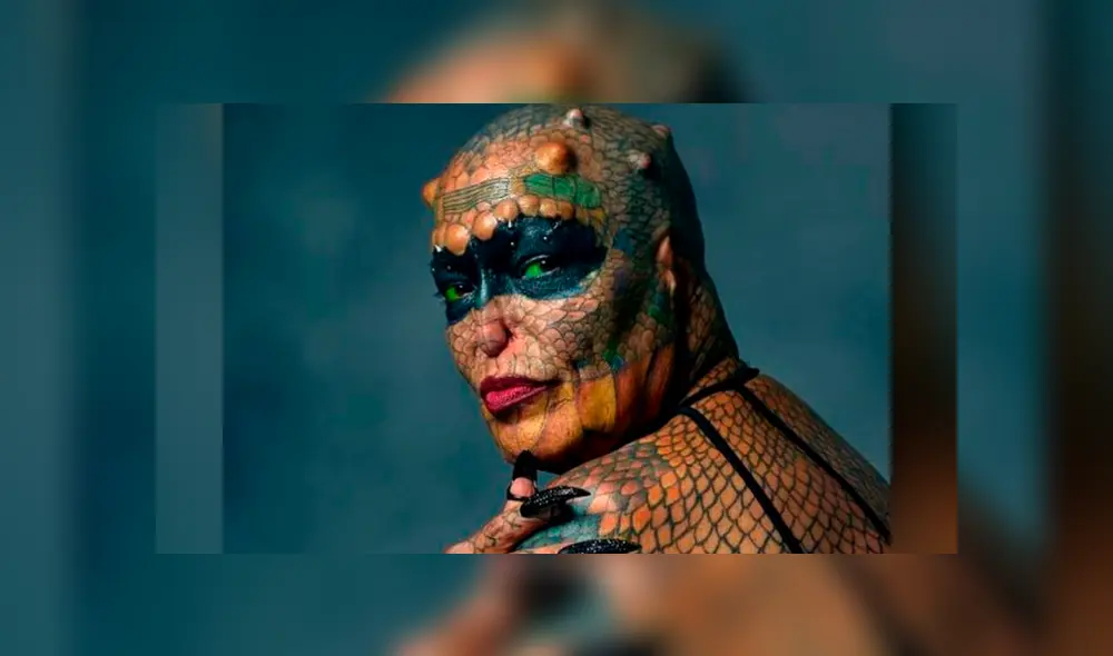 Richard Hernández cambió drásticamente su apariencia tras se diagnósticado con una grave enfermedad. Ahora asegura ser un 'reptil transgénero'. Foto: captura