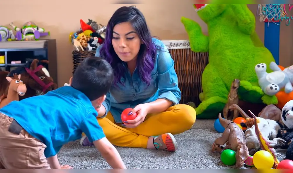 Chica Badabun presenta a su hijo Eros en Youtube