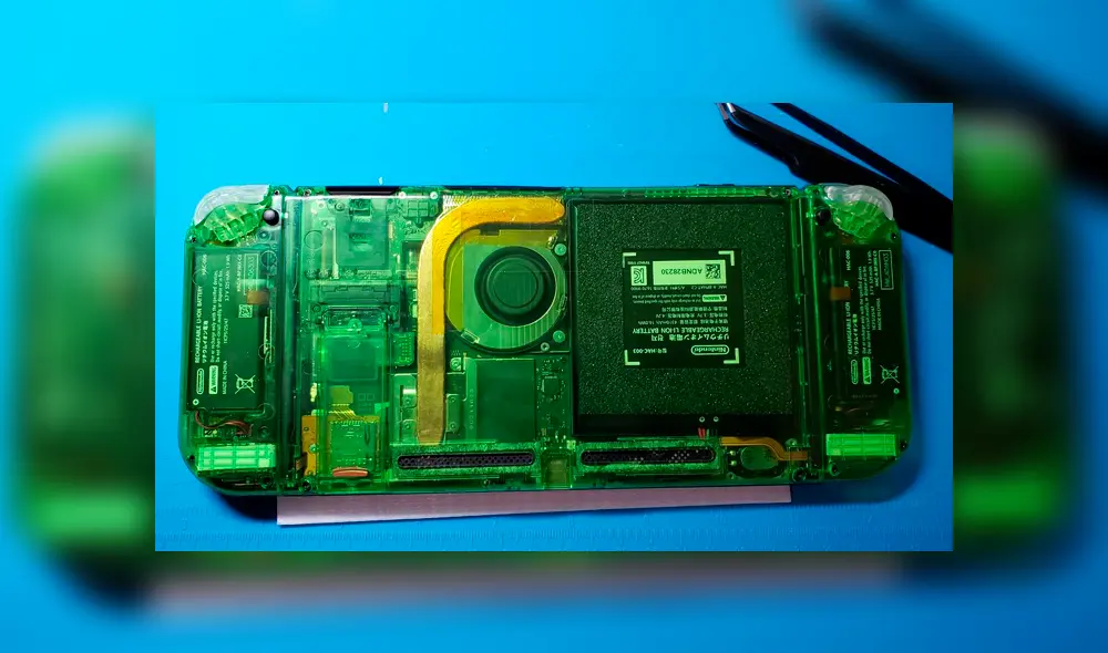 El hecho que su amigo quiera jugar Animal Crossing New Horizons lo motivó a construir una Nintendo Switch. El hecho que su amigo quiera jugar Animal Crossing New Horizons lo motivó a construir una Nintendo Switch.