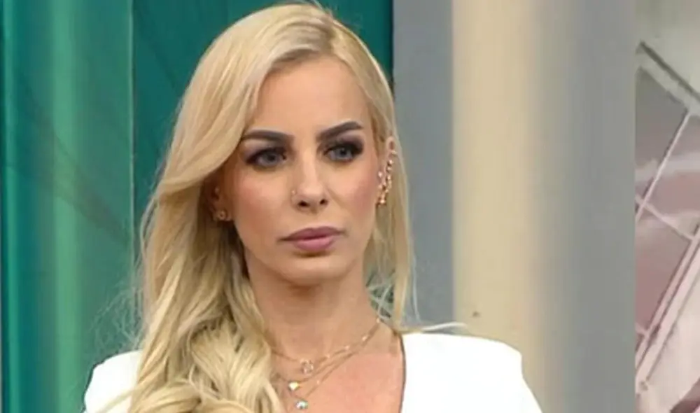 Dalia Durán generó polémica tras cenar con John Kelvin el último fin de semana. Foto: captura América TV Dalia Durán generó polémica tras cenar con John Kelvin el último fin de semana. Foto: captura América TV