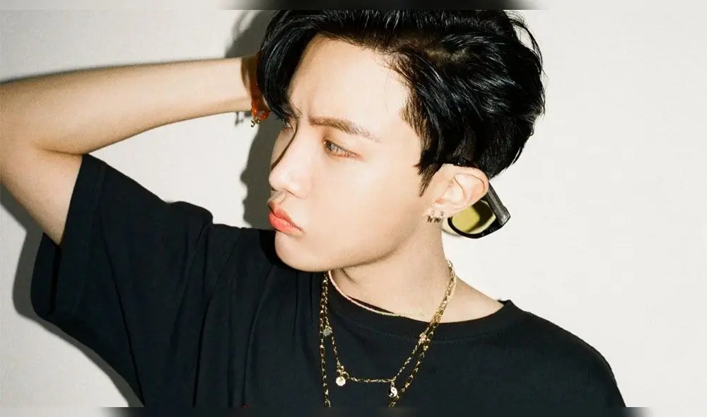 Desliza para ver más fotos de Hobi de BTS. Créditos: Big Hit Ent.