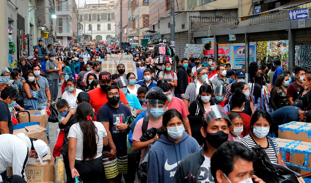 Municipalidad de Lia prometió que tomará medidas"dr´pasticas" para eviar la aglomeración de personas. Foto: EFE Municipalidad de Lia prometió que tomará medidas"dr´pasticas" para eviar la aglomeración de personas. Foto: EFE