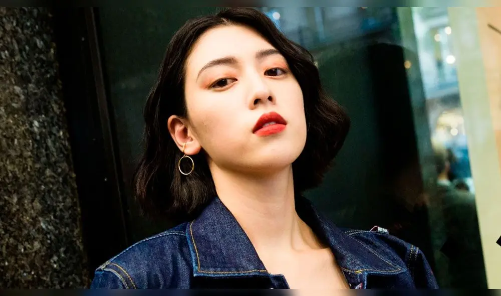 Ayaka Miyoshi despertó el repudió al revelar situaciones íntimas junto a su padre.