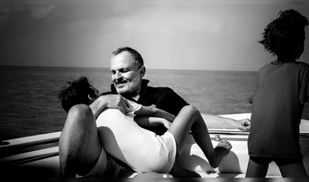 Miguel Bosé: cantante es criticado por vestir a sus hijos con faldas para red capet