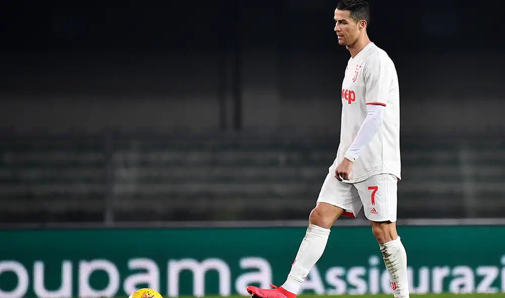 Cristiano Ronaldo es rechazado por Bayern Múnich. Cristiano Ronaldo es rechazado por Bayern Múnich.