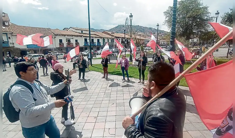 en cusco. Ciudadanos piden adelantar elecciones.