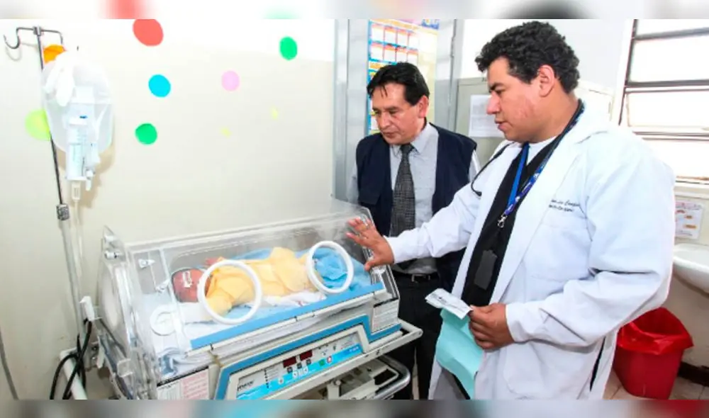 Dos bebés y una mujer fueron evacuados vía aérea a Cusco pues carretera estaba bloqueada. Dos bebés y una mujer fueron evacuados vía aérea a Cusco pues carretera estaba bloqueada.