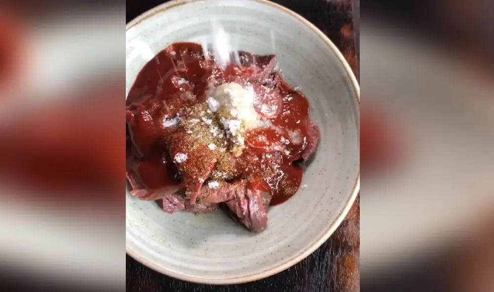 El joven mostró lo sencillo que es hacer este delicioso y popular platillo peruano. Foto: TikTok