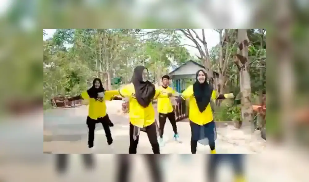 Facebook viral: jóvenes realizan coreografía de canción ‘Con Calma’ de Daddy Yankee usando burka [VIDEO] 