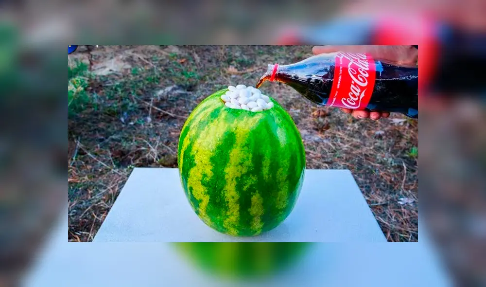 Desliza hacia la izquierda para ver el resultado de combinar Coca Cola con abundantes Mentos. Desliza hacia la izquierda para ver el resultado de combinar Coca Cola con abundantes Mentos.