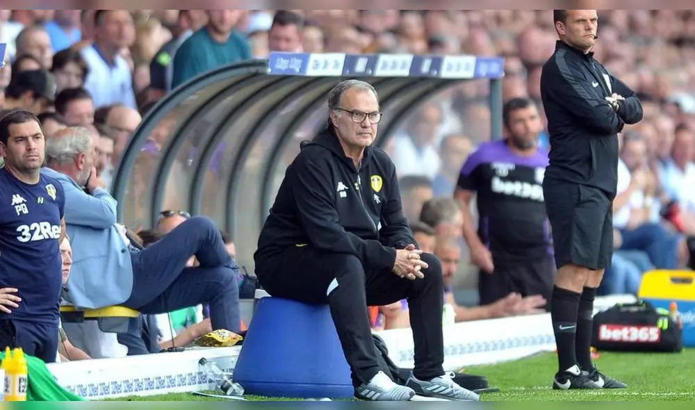 Marcelo Bielsa firmó contrato para dirigir a los Leeds United Football Club el 15 de junio de 2018. (Foto: As) Marcelo Bielsa firmó contrato para dirigir a los Leeds United Football Club el 15 de junio de 2018. (Foto: As)