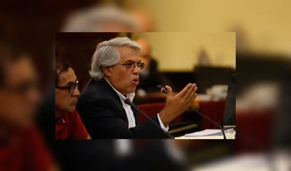 "¿En qué trabaja Keiko Fujimori?, ¿de qué vive?", se pregunta Gino Costa "¿En qué trabaja Keiko Fujimori?, ¿de qué vive?", se pregunta Gino Costa