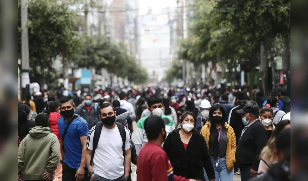Desde el 1 de mayo en la regiones de Ica, Callao, Áncash, Lima Metropolitana y Lima Provincias el uso de mascarillas en espacios abiertos es facultativo.