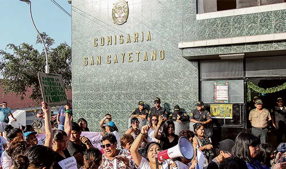 Un caso. Mala actuación de los policías de esta comisaría motivó el relevo de todo el personal. Crédito: Antonio Melgarejo Un caso. Mala actuación de los policías de esta comisaría motivó el relevo de todo el personal. Crédito: Antonio Melgarejo