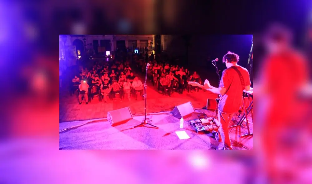 Ofrecen cine, música y teatro al aire libre en el Teatro Municipal