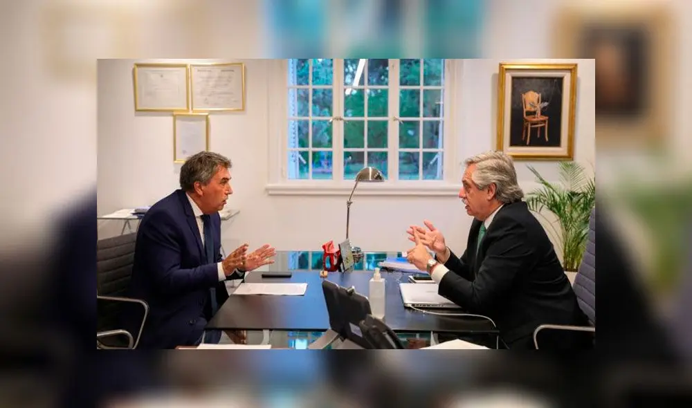 El mandatario Alberto Fernández (d) en reunión con el titular del Ente Nacional de Comunicaciones, Claudio Ambrosini. Foto: Presidencia de Argentina El mandatario Alberto Fernández (d) en reunión con el titular del Ente Nacional de Comunicaciones, Claudio Ambrosini. Foto: Presidencia de Argentina