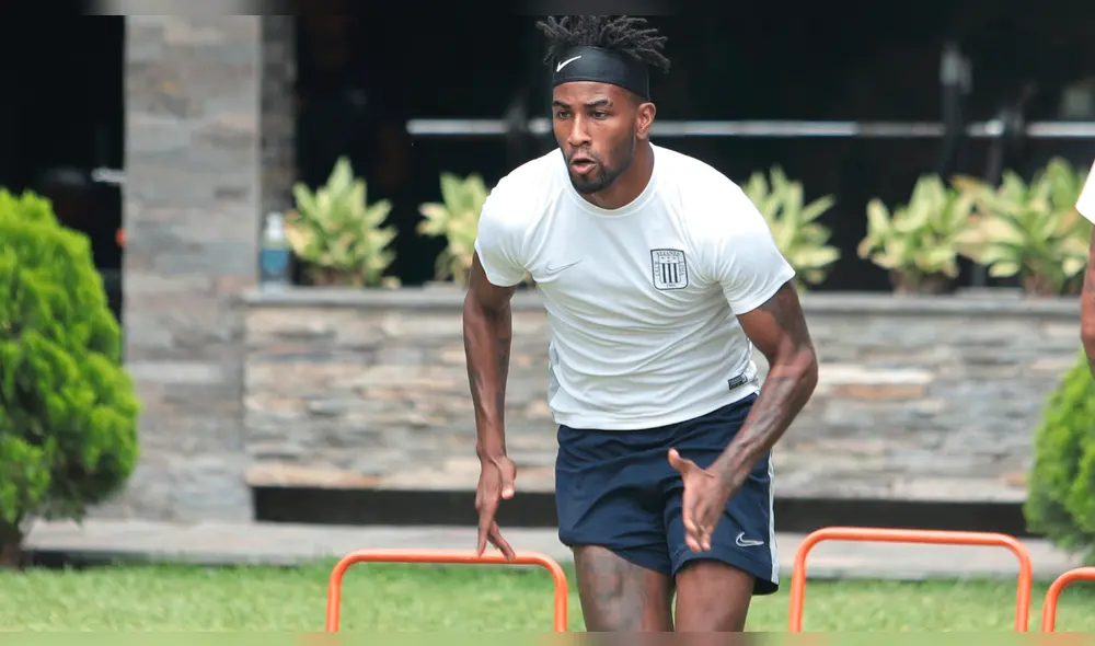 Ascues lleva anotando 1 gol en la Liga 1 2020.