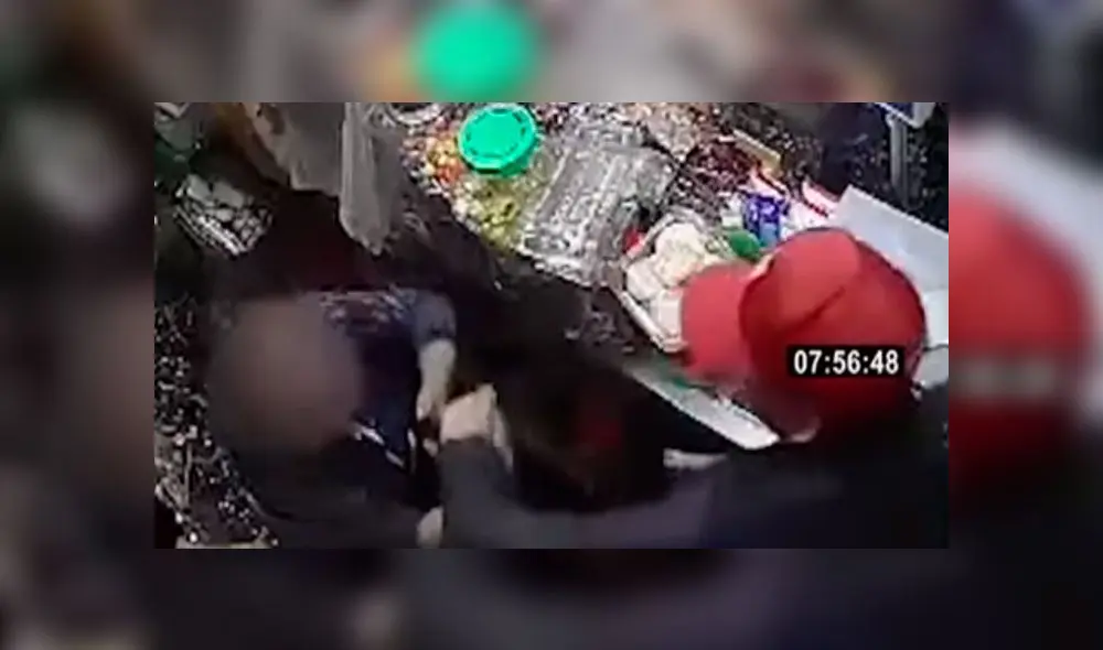 Con arma intentan asaltar bodega en Surco y encañonan al hijo de la dueña [VIDEO]