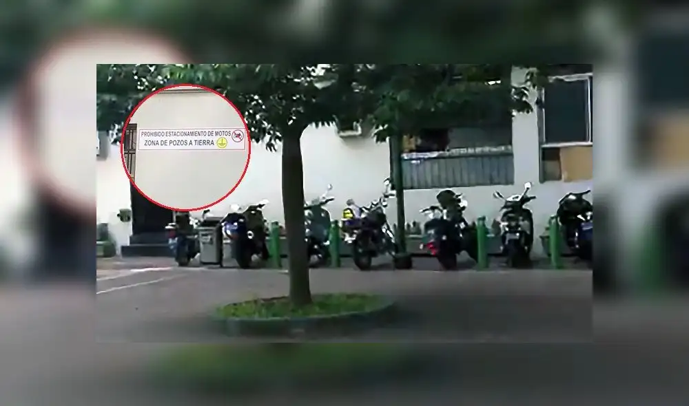 Miraflores: conductores utilizan vía prohibida para estacionar sus motos [VIDEO]