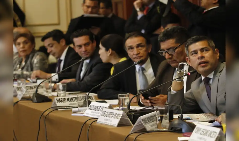 Fujimorismo se opone a paridad de género en reforma del CNM