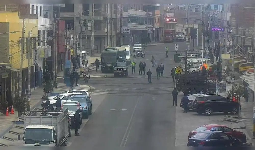 Ambulantes en Tacna. Comerciantes fueron desalojados por riesgo de contagio del coronavirus. Ambulantes en Tacna. Comerciantes fueron desalojados por riesgo de contagio del coronavirus.