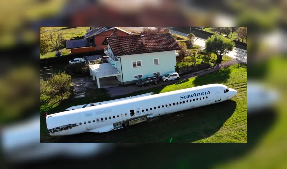 Compró un avión para convertirlo en un parque de diversiones Compró un avión para convertirlo en un parque de diversiones