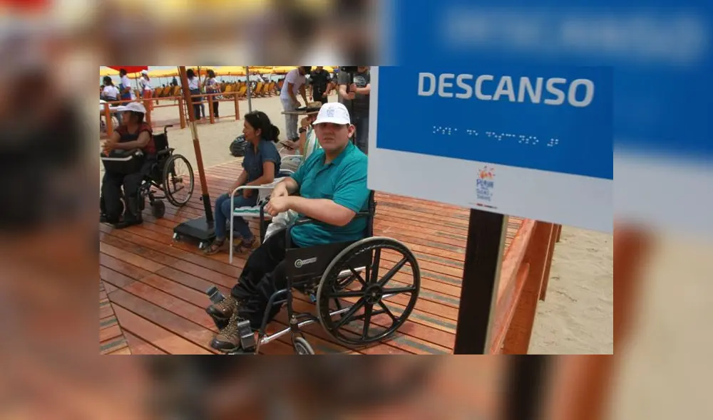 Ministra de la Mujer dijo que espera que el ejemplo se replique en otras playas del país.