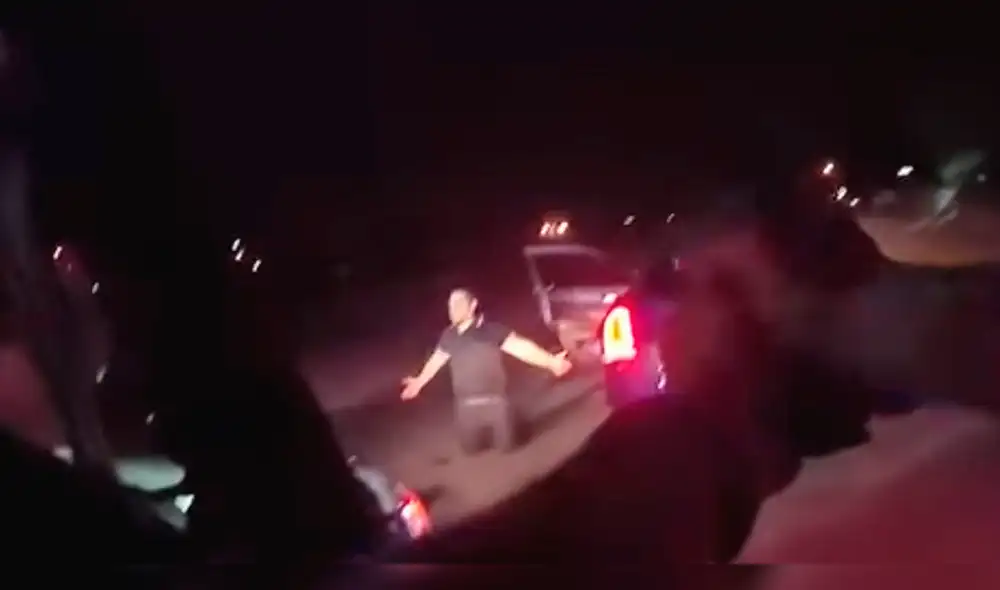 Youtube: conmoción por policía estadounidense que mata a hombre reducido Youtube: conmoción por policía estadounidense que mata a hombre reducido