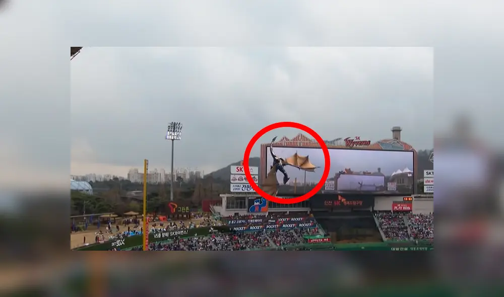 Game of Thrones: Dragón aparece en pleno juego de béisbol [VIDEO]