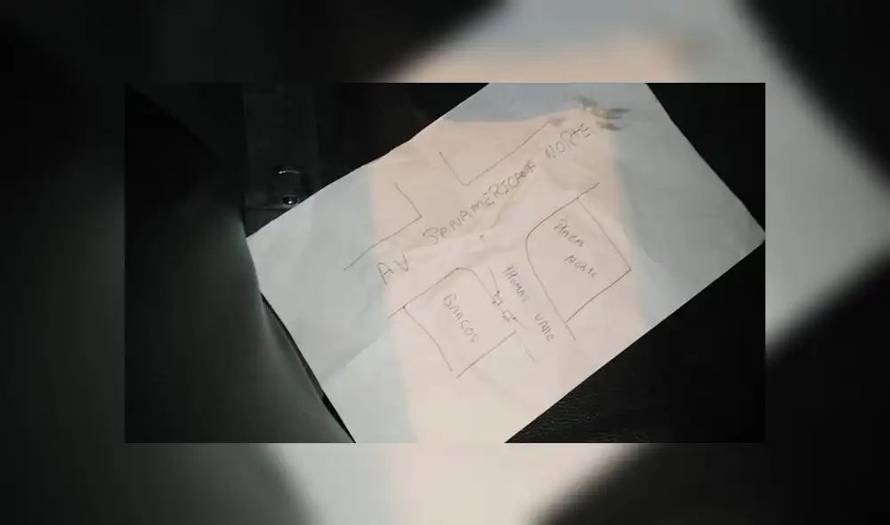 Delincuentes circulaban cerca al centro financiero de Fiori con actitud sospechosa y al negarse a identificarse, la PNP procedió a intervenirlos (Foto: Christian Moreno / Grupo La República) Delincuentes circulaban cerca al centro financiero de Fiori con actitud sospechosa y al negarse a identificarse, la PNP procedió a intervenirlos (Foto: Christian Moreno / Grupo La República)