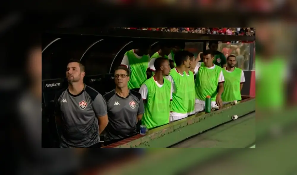 Himno brasileño fue interrumpido por tono de celular que se escuchó en todo el estadio [VIDEO]