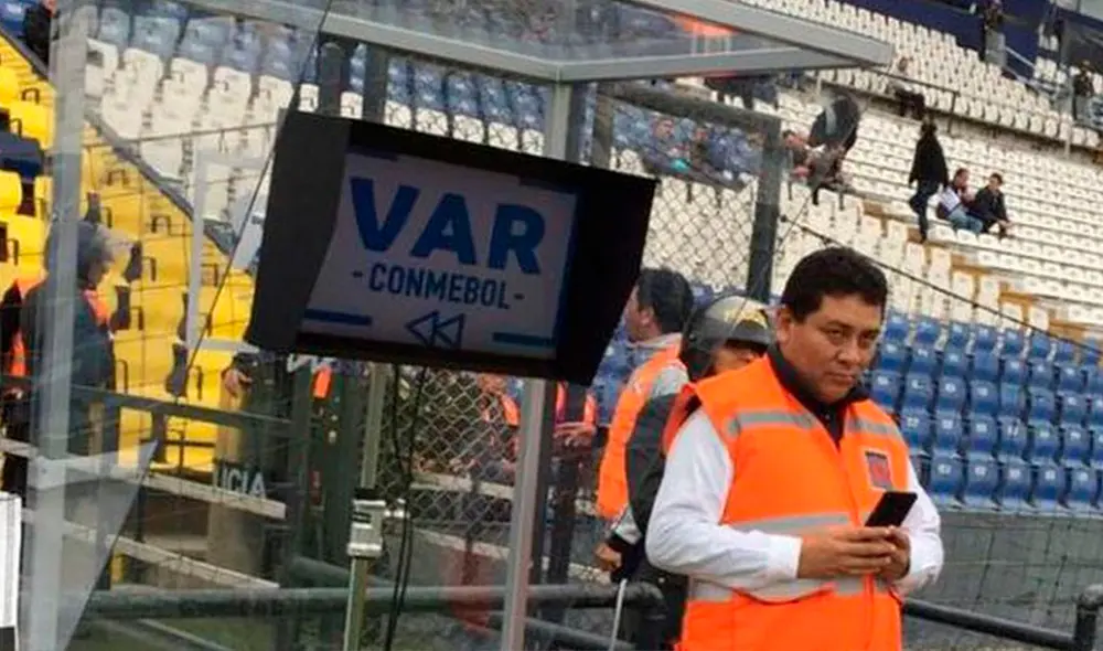 El VAR se usó por primera vez el año pasado en el torneo local. Foto: Difusión. El VAR se usó por primera vez el año pasado en el torneo local. Foto: Difusión.