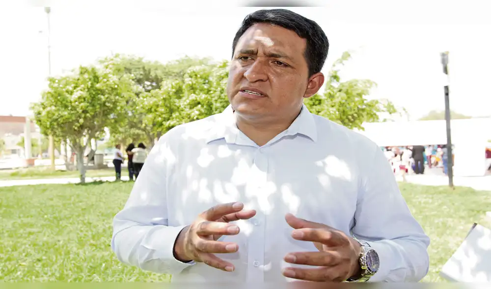 Apoyo. Guevara dijo que faltan obras por la reconstrucción.