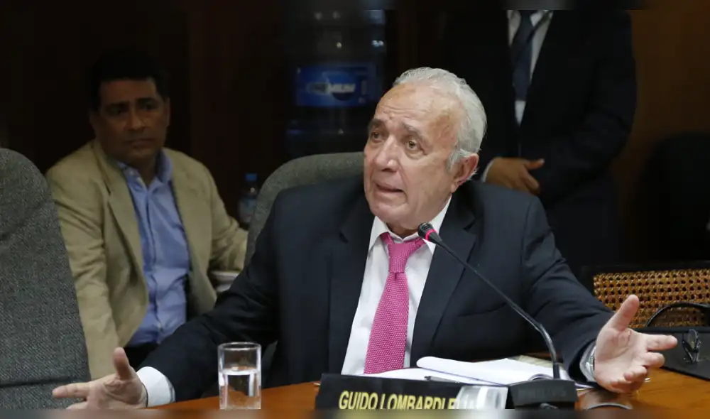 Lombardi sostiene que Vizcarra siente "desagrado" por blindaje de FP a Hinostroza Lombardi sostiene que Vizcarra siente "desagrado" por blindaje de FP a Hinostroza