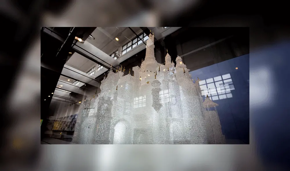 El castillo estaba conformado por 30 000 partes. Foto: CFP.