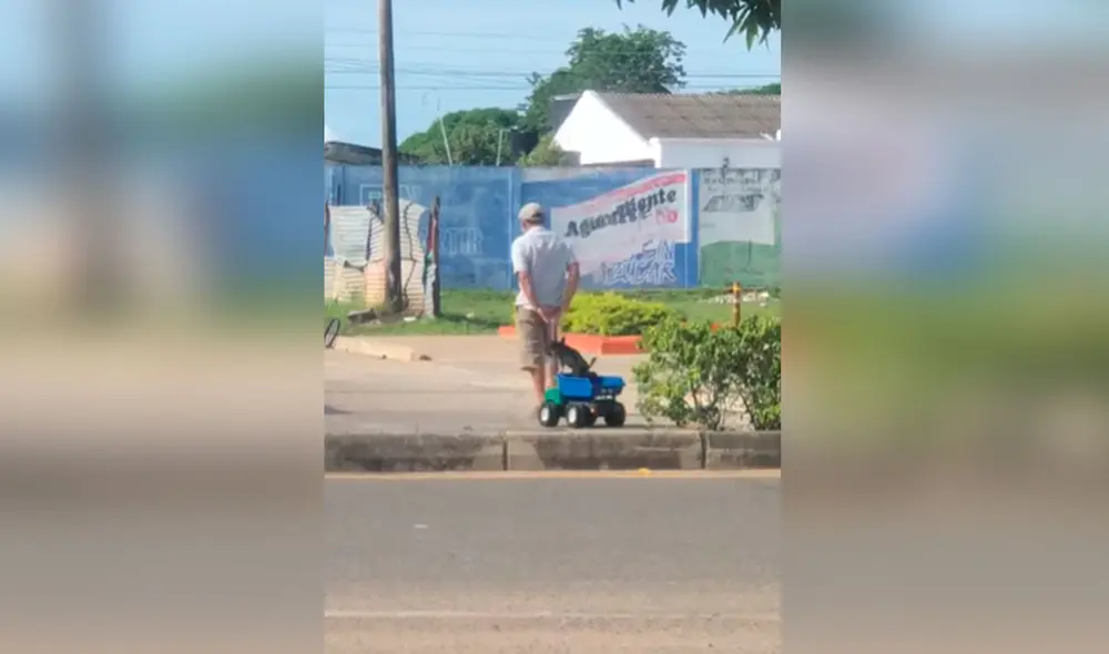 Desliza las imágenes para ver el curioso momento entre un hombre junto a su perro cuando salieron a pasear al parque. Foto: captura de TikTok Desliza las imágenes para ver el curioso momento entre un hombre junto a su perro cuando salieron a pasear al parque. Foto: captura de TikTok