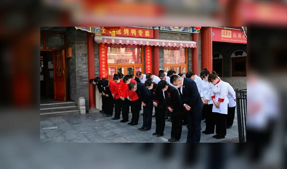 China guardó tres minutos de silencio por las víctimas y “mártires” del coronavirus [VIDEO Y FOTOS] 