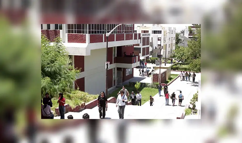 Arequipa: Tres alumnos Unsa ganan beca entre 2 273 competidores para curso en Sunass