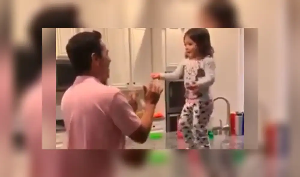 Facebook viral: madre vuelve a casa y ve a su esposo e hija en una enternecedora escena [VIDEO]