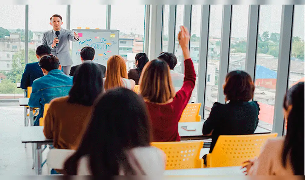 Jóvenes que estudien economía y negocios internacionales ganarían más de 5 mil soles al mes Jóvenes que estudien economía y negocios internacionales ganarían más de 5 mil soles al mes