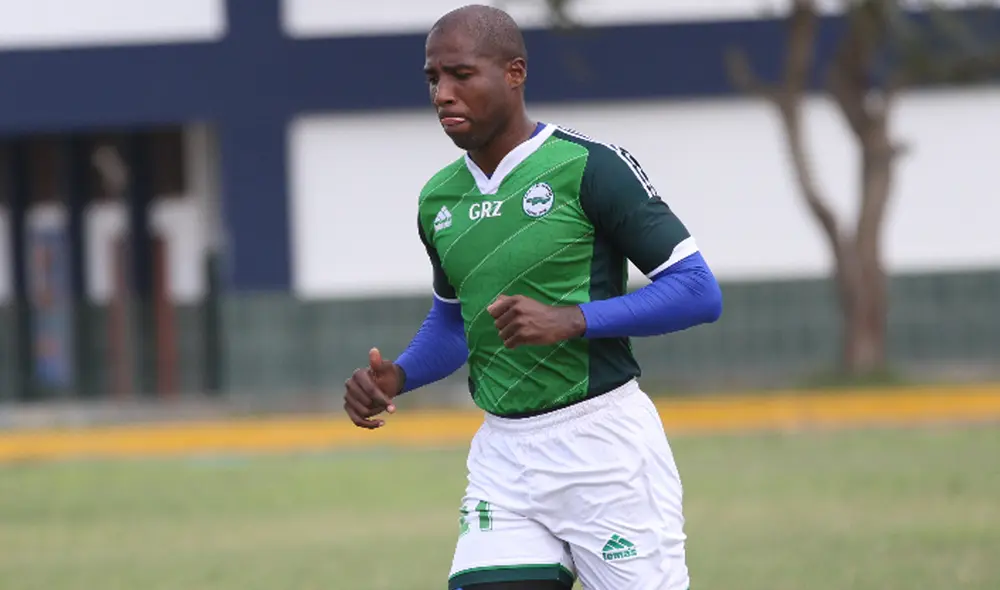 Jefferson Farfán es sorprendido con mensaje del 'Cuto' Guadalupe. | FOTO: GLR