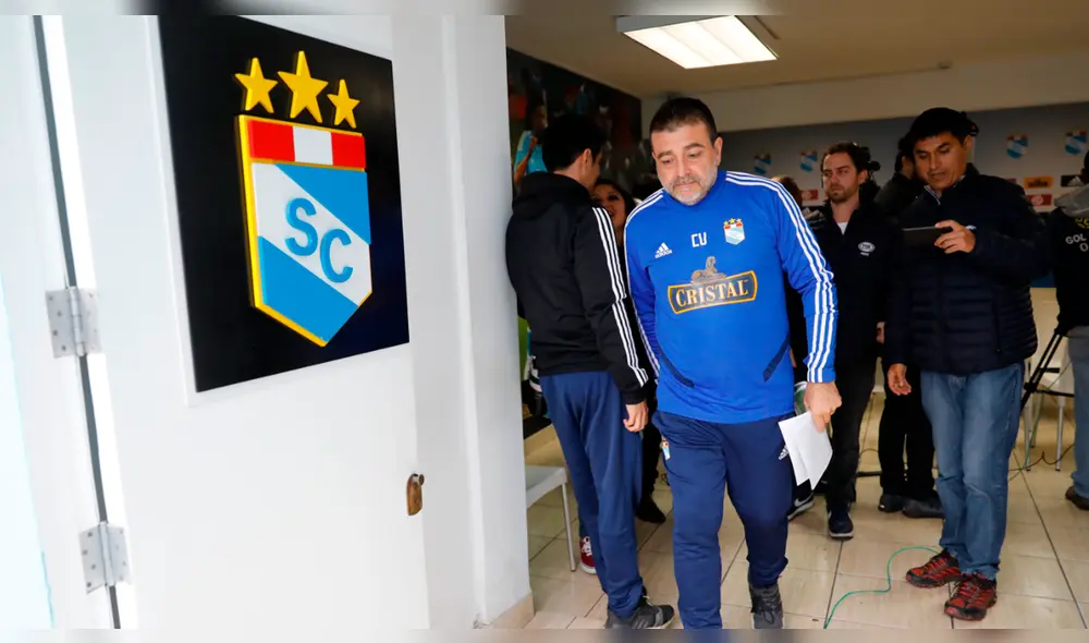 Sporting Cristal: Salida de Claudio Vivas se debió a un cortocircuito post derrota ante Alianza Lima. Sporting Cristal: Salida de Claudio Vivas se debió a un cortocircuito post derrota ante Alianza Lima.