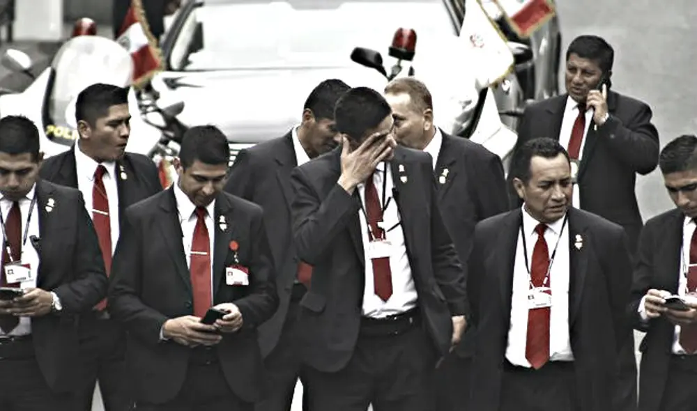 Efectivos de la Policía Nacional tienen entre sus funciones proporcionar resguardo a altos funcionarios de la nación. Foto: La República.