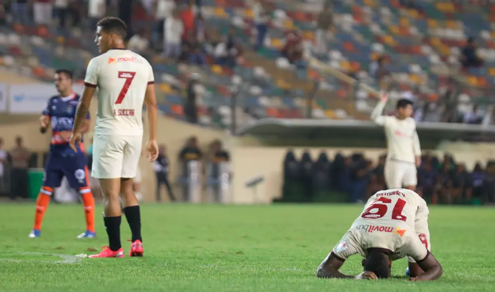 Jean Ferrari - Universitario