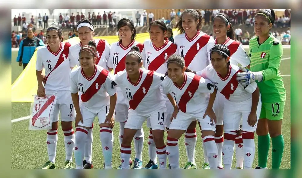 Liliana Neyra logró el Ascenso en el fútbol de Portugal con el Amora FC.