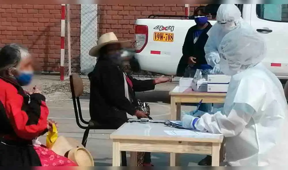 En Chichas se relizaron pruebas rápidas a personas beneficiadas con traslado humanitario. Foto: Municipalidad Distrital de Chichas. En Chichas se relizaron pruebas rápidas a personas beneficiadas con traslado humanitario. Foto: Municipalidad Distrital de Chichas.