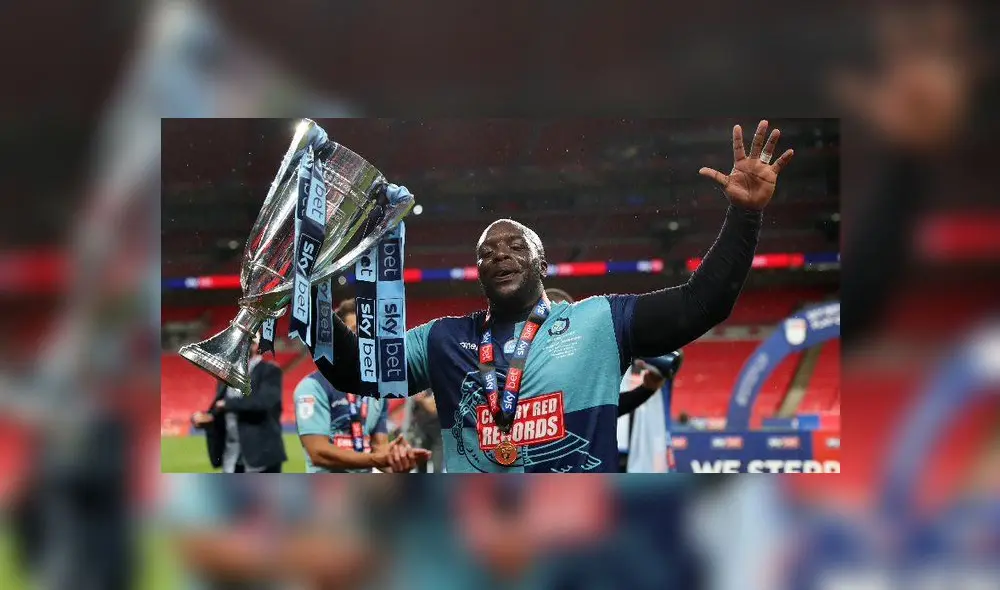 Adebayo Akinfenwa pesa 102 kilos y tiene 38 años. Foto: Sky Sports. Adebayo Akinfenwa pesa 102 kilos y tiene 38 años. Foto: Sky Sports.